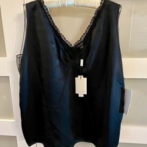 𝅺MARC JACOBS black cami top. Size 14